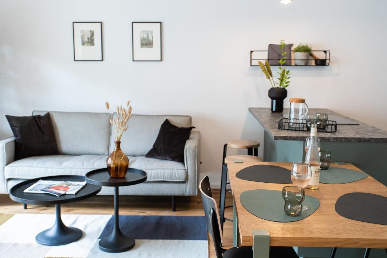 Stilvolle Mit Ruhig Gelegenem Balkon Apartment Vienna